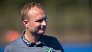 Dancer swapped notes with Shaw before taking new role