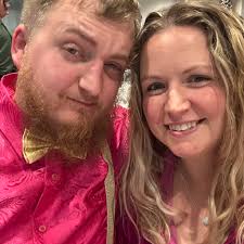 Has anyone seen the green shirt guy