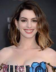 We do not post paparazzi/stalkerazzi photos in an effort to respect anne's privacy. Anne Hathaway Disney Wiki Fandom