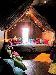 An attic bedroom is usually associated with romance because it's perfect to get some privacy. Pin By Linda Erdmann On Successful My Dream Home Cozy Nook Dream House