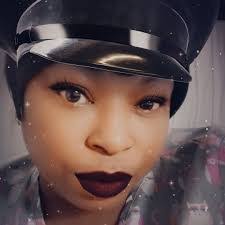 Shareen Curry's Instagram, Twitter & Facebook