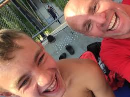 Fin des Championnats de France Jeunes d'Evan qui nageait ce matin le 100nl.  Il n'a malheureusement pas pu se qualifier pour les finales 🥺 Bravo Evan  pour ta compétition 👏👏👏 Et maintenant,