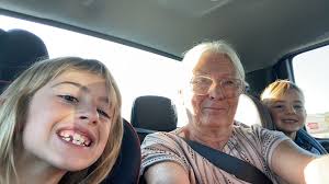 VicKI Randolph (@seevickirun)