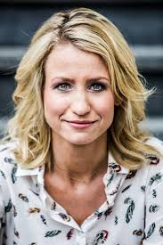 Dionne stax gaat weer een programma voor omroep max presenteren. Dionne Stax Wiki