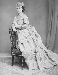Regina elisabeta a româniei, patroană a artelor, unul dintre cele mai culte suflete ce a respirat acum 150 de ani pe plaiurile mioritice, a fost prima femeie din lume care a realizat un testimonial pentru.mașini de scris, înainte de 1900!!! Elisabeth Zu Wied 1843 1916 Familypedia Fandom
