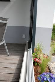 Schiebeturen Detail Bodenschiene Rahmenlose Konstruktion Terrassenuberdachung Uberdachung Terrasse Schiebe Tur