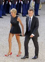 Ce que Brigitte Macron n'a pas dit à propos du talent d'écrivain érotique  d'Emmanuel Macron