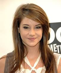 Shailene Woodley Long Straight Hairstyle Casual Hairstyles For Long Hair Haircut For Thick Hair Haircuts For Long Hair