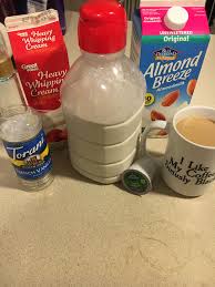 Low Carb Coffee Creamer Heaving Whipping Cream And Unsweetened Original Almond Milk 1 1 Ratio Sugar Free French Vanilla Syrup Creme A Cafe Butternut Tuto