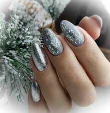 55 Stylish Nail Designs For New Year 2020 Nail Art Is Like The Icing On The Cake It Ties Stylish Nails Designs Hollywood Nails Christmas Nail Art Designs