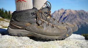 Don't depend on other people's opinions when dealing with foot wear. Top Best Hiking Boot Brands 2021 Mytrail