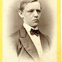 Lindbergh after grand jury (cropped)