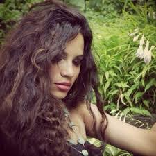 Jasmine Toledo's Instagram, Twitter & Facebook