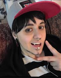 Don't open the photos list🙄