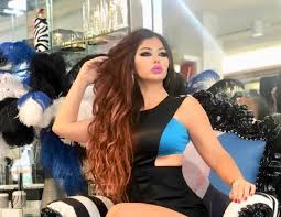 وجهت الفنانة الجزائرية ياسمين نيار المشهورة بالصور الخادشة والمقاطع الخليعة، قبل قليل عبر صفحتها بالفيسبوك الرسالة التالية: ÙŠØ§Ø³Ù…ÙŠÙ† Ù†ÙŠØ§Ø± Ø§Ù„Ø¬Ø²Ø§Ø¦Ø±ÙŠØ© Ø§Ù„ØªÙŠ Ø®Ù„Ø¹Øª Ø«ÙˆØ¨ Ø§Ù„Ø­ÙŠØ§Ø¡ Ø¨ØµÙˆØ± ØµØ§Ø¯Ù…Ø© ÙˆÙØ§Ø¶Ø­Ø©