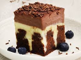 Poke Cake Das Beste Rezept Fur Den Trendkuchen Lecker Beste Kuchen Rezepte Kuchen Und Torten Rezepte Susses Backen