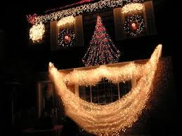 Free s/h on lighting orders over $49. Fantastic Ideas For Using Rope Lights For Christmas Decoration Designer Mag
