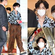 Though he didn't address the reason himself, but it was due to the poor condition of the company. Bts Leave For Nyc And Army Cannot Keep Calm As Kim Taehyung Turns Airport Into His Runway Again Trend Fashion Icon V View Tweets