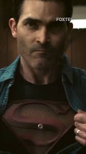 Hey Smallville… surprise! 🦸