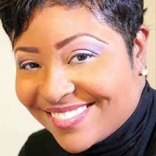 Iris Lester (ilester1309)