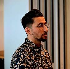 Hello everyone, what would you choose for solo gaming, Mage Knight ultimate  edition or Tainted Grail