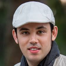 People related to "marketing specialist"