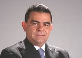 Van 12 candidatos a secretario general del Senado