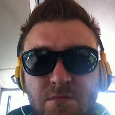 Stream Kevin Greig music