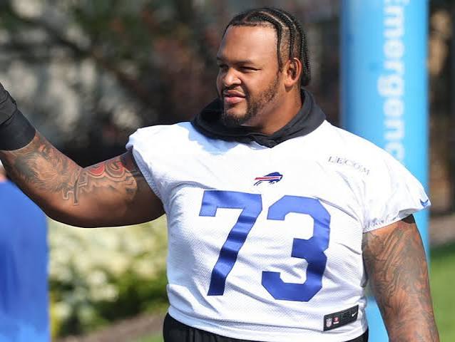 Bills news: Dion Dawkins dealing with back injury
