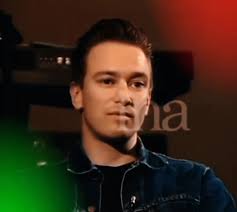 The sound of my DM 🎹 got made by this man.