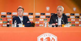 Check spelling or type a new query. Heb Met Plaatsvervangende Schaamte Naar De Knvb Persconferentie Zitten Kijken Voetbalprimeur Nl