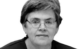 Eileen Piggott's Instagram, Twitter & Facebook