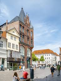 Arzthaftungsrecht, bank und kapitalmarktrecht, familienrecht, mediation, wirtschaftsrecht Luneburg 08 Grosse Backerstrasse Richtung Am Markt Street View Germany Scenes