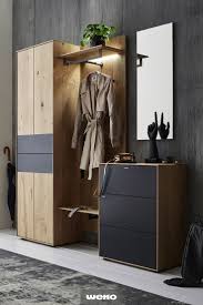 Free delivery on any furniture order over £299, including our console tables range. Der Erste Eindruck Die Diele Vermittelt Den Ersten Eindruck Deines Einrichtungsstils Diele Flur Wohnide Entry Furniture Hallway Furniture Hotel Room Design