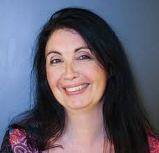 Amanda Paul's Instagram, Twitter & Facebook