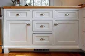 29 Catchy Kitchen Cabinet Hardware Ideas 2021 A Guide For Decorating Kitchen Cabinet Door Styles Shaker Style Kitchen Cabinets Kitchen Cabinet Styles