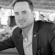 Maria Holcomb's Instagram, Twitter & Facebook