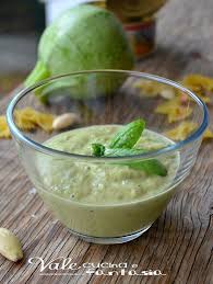 Pesto Di Tonno E Zucchine Ricetta Base Velocissima Ricette Ricette Di Cucina Salse E Condimenti