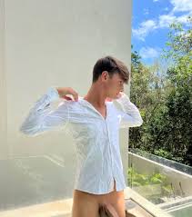 Gay Bareback Sex - Ivan & Hug Cherry Busting Gay Porn Sky