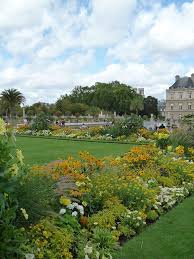 Le Soleil Brille Dans Le Jardin Du Luxembourg Paris 6e Jardin Du Luxembourg Jardin Du Luxembourg Paris Luxembourg Paris