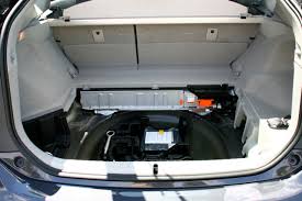 Opening and jump start toyota prius with dead auxiliary battery. Toyota Prius Batteries Being Targeted By Car Thieves Ars Technica