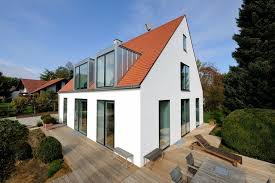 Aussenkuche Weiss Mit Rotem Weiss Mit Rotem Dach Rotes Dach Fassade Haus Haus Umbau