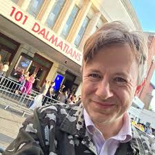 What events are for people ages 30 plus I really wna go but I don't wna be  the oldest there thanks 😊