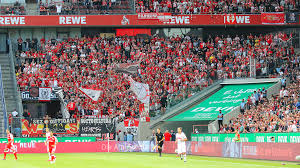 May 17, 2021 · union berlin made an application, and we have decided in consultation with the health authorities that 2000 fans will be allowed into the stadium, martin pallgen, spokesperson for the berlin government's sports department, told afp subsidiary sid. Union Fans In Koln Angegriffen Verein 1 Fc Union Berlin