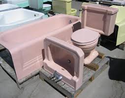 pink tubs, pink sinks, pink toilets