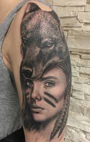 Wolf Tattoos und Wolfbilder