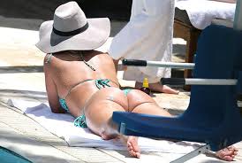 Not that's what we would've done or anything. Britney Spears Instagram Star Exposes Oiled Up Bottom In Eye Popping 2018 Bikini Pictures Celebrity News Showbiz Tv Express Co Uk