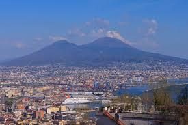 Visita napoli con city sightseeing: 15 Best Things To Do In Naples Italy The Crazy Tourist