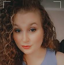 Do roosters sleep in nesting boxes?