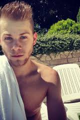 „a lány egyértelműen túlreagálta az esetet. Kenderesi Tamas Sztarlexikon Starity Hu